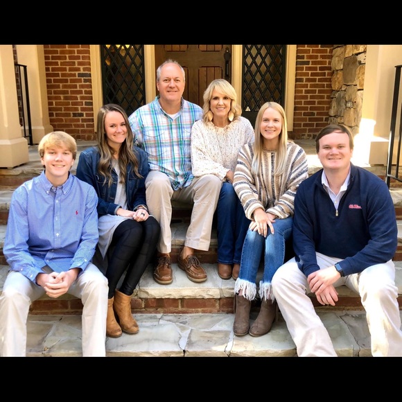 Meet your Posher, Tamara - Picture 1 of 1